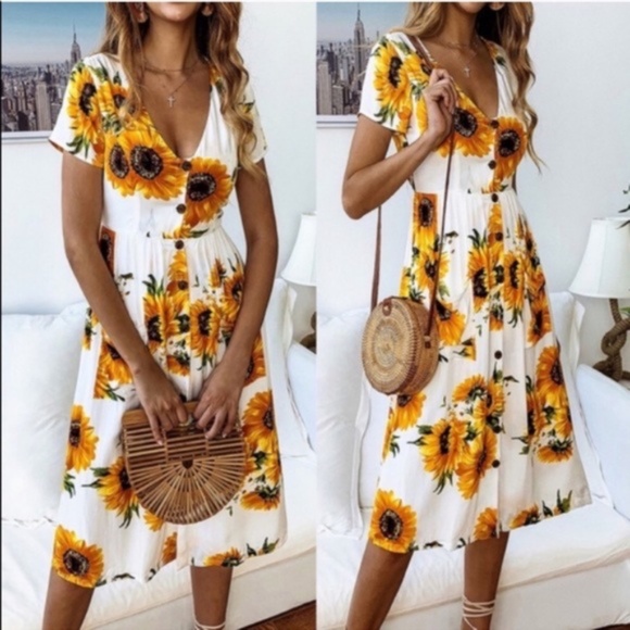 Dresses & Skirts - Short Sleeve Sunflower Midi Button up Dress